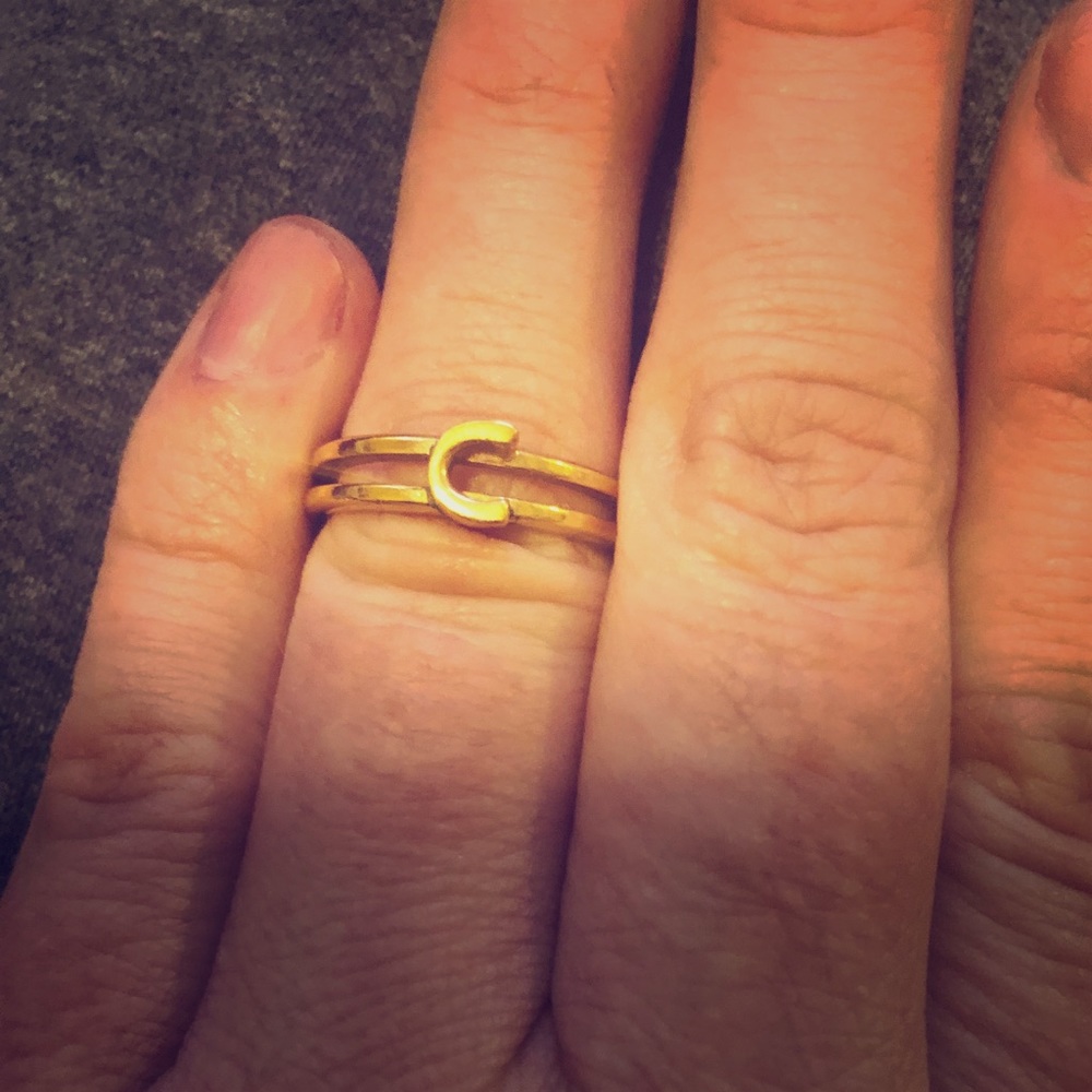 Vintage double band gold ring with the letter “C”